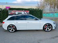 AUDI RS4